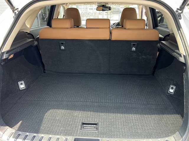 レクサス ＮＸ 300h Iパッケージ 福島県 2016(平28)年 10.7万km ソニッククォーツ レザーシート/純正メモリナビ＆フルセグＴＶ/（ＤＶＤ＆ＵＳＢ＆ＢＴ）/バックカメラ/クルーズコントロール/レーンキープアシスト/コーナーセンサー/社外レーダー/ＥＴＣ/純正１８inアルミホイール/パワーシート/シートヒーター/パワーバックドア/オートライト/ＬＥＤライト/オートハイビーム/フォグランプ/ウィンカーミラー/電動格納ミラー/スマートキー/プッシュスタート/Ｗ＋サイド+カーテンエアバッグ/横滑り防止装置/ＡＢＳ/純正フロアマット/新車保証書/取扱説明書