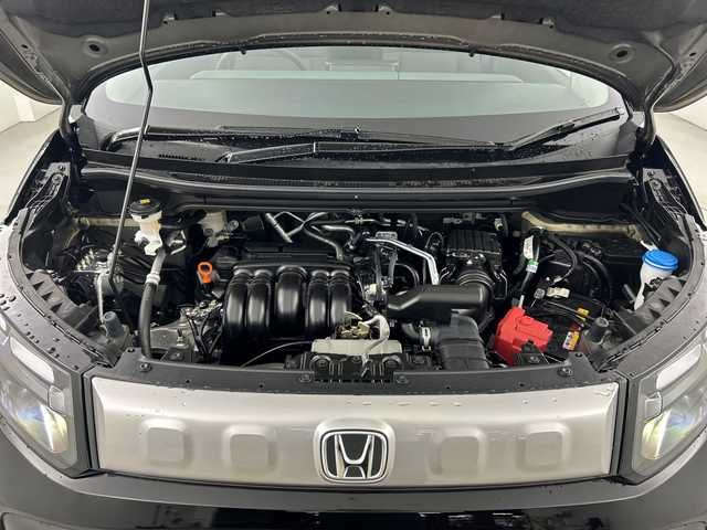 ホンダ フリード クロスター 愛知県 2025(令7)年 0.1万km未満 クリスタルブラックパール 登録済未使用車/純正9インチナビ/（フルセグTV/Bluetooth//AppleCarPlay/AndroidAuto)/バックカメラ/ホンダセンシング/。衝突軽減ブレーキ/・レーンキープアシスト/。追従式クルーズコントロール/・オートマチックハイビーム/・クリアランスソナー/・誤発進抑制機能/シートヒーター/ダウンヒルアシスト/両側パワースライドドア/LEDヘッドライト/純正15インチアルミホイール/スマートキー/横滑り防止装置