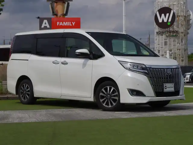 トヨタ エスクァイア Gi 千葉県 2018(平30)年 5万km ホワイトパールクリスタルシャイン Toyota Safety Sense/・プリクラッシュセーフティ/・レーンディパーチャーアラート/・オートハイビーム/クルーズコントロール/両側パワースライドドア/純正SDナビ/地デジTV/【DVD/CD再生機能　Bluetooth接続】/バックカメラ/フリップダウンモニター（V12T-R66C）/前席シートヒーター/革巻きステアリング/ETC/LEDヘッドライト/フォグライト/ウインカーミラー/クリアランスソナー/純正15インチアルミホイル/スマートキー