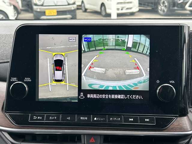 日産 オーラ G レザーエディション 和歌山県 2022(令4)年 6.9万km ピュアホワイトパール / スーパーブラック 2トーン 純正9インチナビ/（BT/AM/FM/HDMI)/AppleCarPlay/フルセグTV/全方位カメラ/衝突軽減ブレーキ/レーンキープアシスト/前後コーナーセンサー/レーダークルーズコントロール/ブラインドスポットモニター/オートライト/ビルトインETC２．０/前席シートヒーター/ステアリングヒーター/ステアリングリモコン/BOSEスピーカー/置くだけ充電/デジタルインナーミラー/LEDヘッドライト/フォグランプ/純正17インチアルミ