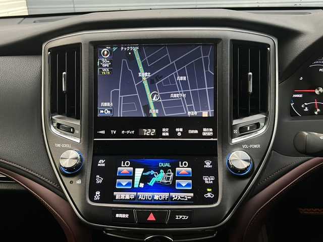 トヨタ クラウン ハイブリッド アスリートS 佐賀県 2015(平27)年 11.7万km ブラック 純正ナビ/Bluetooth/CD/DVD/衝突軽減システム