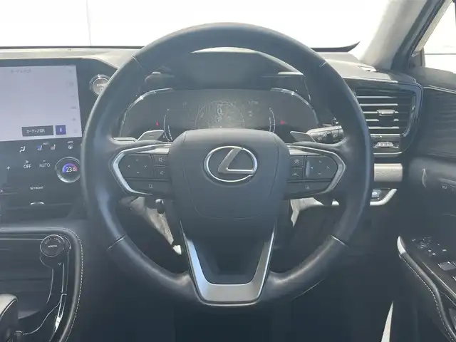 レクサス ＮＸ 350h バージョンL 千葉県 2022(令4)年 3.3万km ソニッククォーツ 純正ディスプレイオーディオプラス/フルセグTV/AppleCarPlay/AndroidAuto/ビルトインETC/プッシュスタート/レーダークルーズコントロール/ブラインドスポットモニター/ステアリングスイッチ/ステアリングヒーター/全席シートヒーター/D+N席エアシート/サンルーフ/オートライト/LEDヘッドライト/純正フロアマット/純正アルミホイール