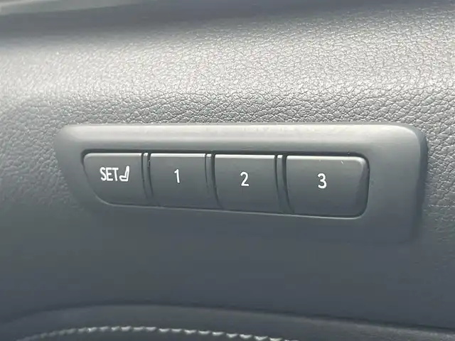 レクサス ＮＸ 350h バージョンL 千葉県 2022(令4)年 3.3万km ソニッククォーツ 純正ディスプレイオーディオプラス/フルセグTV/AppleCarPlay/AndroidAuto/ビルトインETC/プッシュスタート/レーダークルーズコントロール/ブラインドスポットモニター/ステアリングスイッチ/ステアリングヒーター/全席シートヒーター/D+N席エアシート/サンルーフ/オートライト/LEDヘッドライト/純正フロアマット/純正アルミホイール