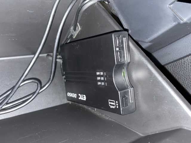 トヨタ ８６ GT 佐賀県 2019(令1)年 6.1万km クリスタルブラックシリカ 社外ナビMDV-D706BTW/フルセグTVBluetoothDVDUSB/バックカメラ/ETC/前後ドラレコ/クルーズコントロール/LEDヘッドライト/社外テールランプ/純正テールランプ積込み/BLITZサクションキット/BLITZタワーバー/コーナーセンサー/純正１７インチAW/スマートキー×2/プッシュスタート