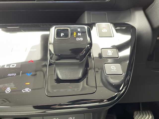三菱 ｅＫクロス ＥＶ P 千葉県 2022(令4)年 2.2万km 茶Ⅱ 全方位カメラ/レーダークルーズコントロール/コーナーセンサー前後/レーンキープアシスト/衝突軽減ブレーキ/自動駐車システム/純正ナビ/　AppleCarplaｙ/AndroidAuto/　Bluetooth/フルセグTV//ビルトインETC2.0/デジタルインナーミラー/ステアリングヒーター/ハーフレザーシート/シートヒーター（D/N席）