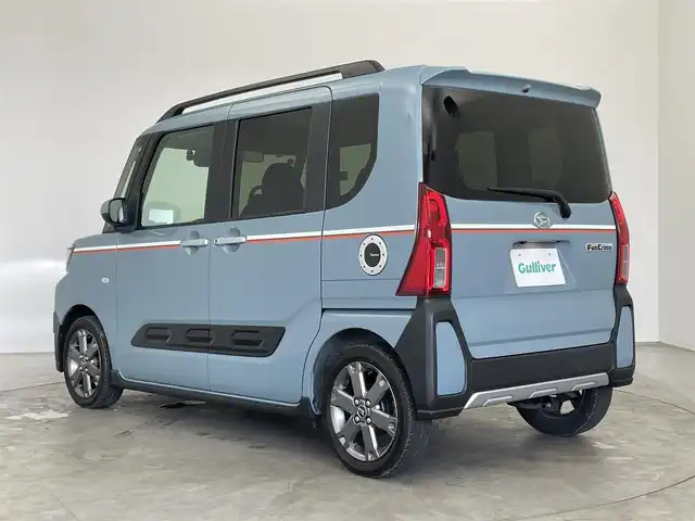 ダイハツ タント ファンクロスターボ 埼玉県 2024(令6)年 0.9万km レイクブルーメタリック スマートアシスト　純正ナビ　バックカメラ　ビルトインＥＴＣ　ドライブレコーダー　シートヒーター　純正アルミホイール　両側パワースライドドア　ブレーキホールド　オートハイビーム　ＬＥＤライト　地デジ