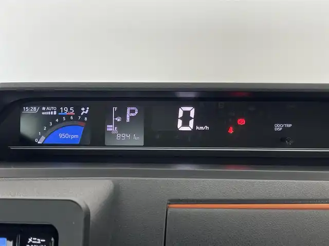 ダイハツ タント ファンクロスターボ 埼玉県 2024(令6)年 0.9万km レイクブルーメタリック スマートアシスト　純正ナビ　バックカメラ　ビルトインＥＴＣ　ドライブレコーダー　シートヒーター　純正アルミホイール　両側パワースライドドア　ブレーキホールド　オートハイビーム　ＬＥＤライト　地デジ