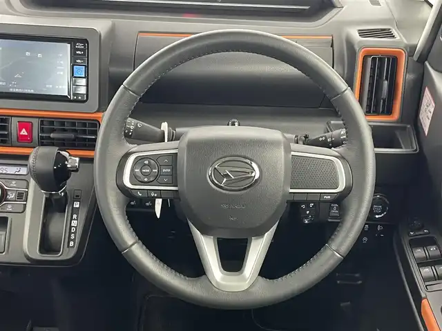 ダイハツ タント ファンクロスターボ 埼玉県 2024(令6)年 0.9万km レイクブルーメタリック スマートアシスト　純正ナビ　バックカメラ　ビルトインＥＴＣ　ドライブレコーダー　シートヒーター　純正アルミホイール　両側パワースライドドア　ブレーキホールド　オートハイビーム　ＬＥＤライト　地デジ