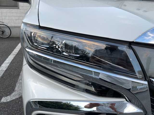 トヨタ アルファード S 埼玉県 2021(令3)年 4.6万km ホワイトパールクリスタルシャイン ワンオーナー/トヨタセーフティセンス/　・プリクラッシュセーフティ/　・レーントレーシングアシスト/　・アダプティブハイビームシステム/　・オートマチックハイビーム/　・ロードサインアシスト/　・レーダークルーズコントロール（全車速追従機能付き）/　・先行車発進告知機能/純正T-Connectナビ/　 DTV/CD/DVD/BT/HDMI/Apple CarPlay/AndroidAuto/Miracast/フリップダウンモニター/ツインムーンルーフ/クリアランスソナーセンサー/両側パワースライド/バックカメラ/純正ドライブレコーダー（DRT-H168A）/デュアルエアコン/フォグランプ/シートカバー（全席）/プッシュスタート/ビルトインETC2.0/スマートキー/純正フロアマット