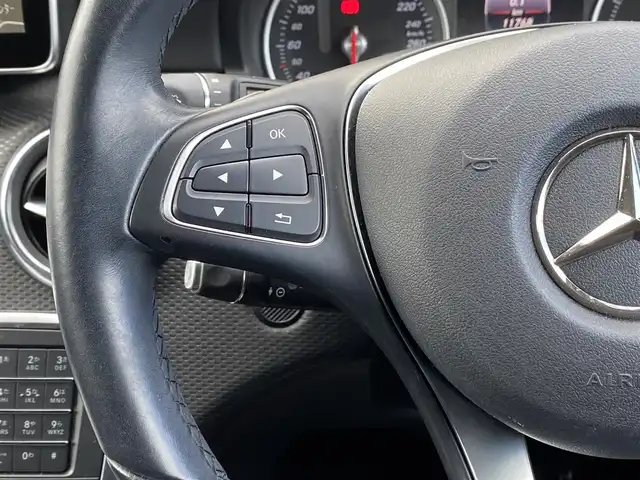 メルセデス・ベンツ Ａ１８０ 福岡県 2016(平28)年 1.2万km ポーラシルバー レーダーセーフティパッケージ/アダプティブクルーズコントロール/ブラインドスポットモニター/レーンキープアシスト/ハーフレザー/前席シートヒーター/純正ナビ/フルセグTV/バックカメラ　/Ｂｌｕｅｔｏｏｔｈ　/前後コーナーセンサー/ステアリングスイッチ/オートライト　/ドライブレコーダー/純正16インチアルミホイール/ETC