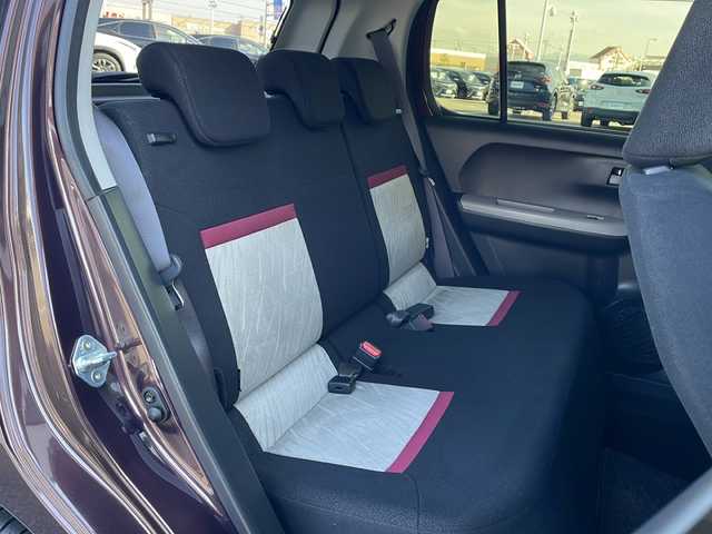 ダイハツ ブーン シルク SAⅡ 香川県 2018(平30)年 6.2万km プラムブラウンクリスタルマイカ ワンオーナー/スマートアシストII/・衝突回避支援ブレーキ機能/・衝突警報機能/・歩行者検知機能/・車線逸脱警報機能/・誤発進抑制制御機能/・先行車発進お知らせ機能/純正７型SDナビ/・フルセグ/・Bluetooth/・CD/DVD/・iPad/バックカメラ/運転席ヒートシーター/LEDヘッド/ステアリングリモコン/スマートキー/AAC/ベンチシート/純正フロアマット/ETC/アイドリングストップ/プッシュスタート