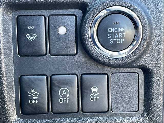 ダイハツ ブーン シルク SAⅡ 香川県 2018(平30)年 6.2万km プラムブラウンクリスタルマイカ ワンオーナー/スマートアシストII/・衝突回避支援ブレーキ機能/・衝突警報機能/・歩行者検知機能/・車線逸脱警報機能/・誤発進抑制制御機能/・先行車発進お知らせ機能/純正７型SDナビ/・フルセグ/・Bluetooth/・CD/DVD/・iPad/バックカメラ/運転席ヒートシーター/LEDヘッド/ステアリングリモコン/スマートキー/AAC/ベンチシート/純正フロアマット/ETC/アイドリングストップ/プッシュスタート