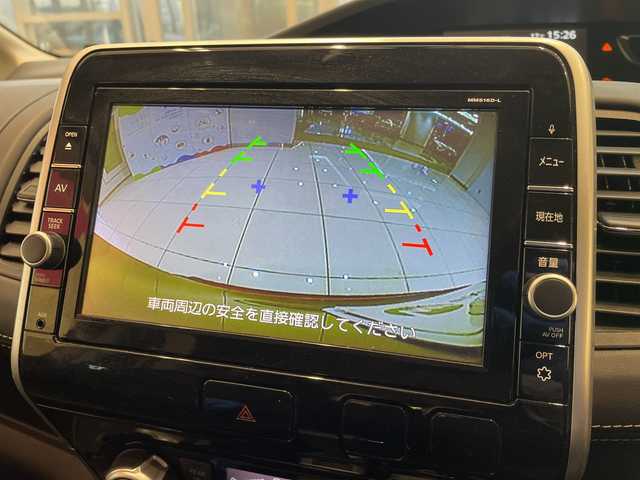 日産 セレナ ハイウェイスター Vセレクション 埼玉県 2017(平29)年 3.9万km マルーンレッド エマージェンシーブレーキ/純正9インチナビ/　　フルセグ/CD/DVD/Blu-ray/Bluetooth/バックカメラ/フリップダウンモニター/クルーズコントロール/LEDヘッドライト/両側パワースライドドア/純正16インチアルミホイール/フロアマット/ドアバイザー/ETC/スマートキー