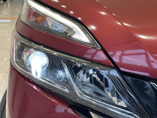 日産 セレナ ハイウェイスター Vセレクション 埼玉県 2017(平29)年 3.9万km マルーンレッド エマージェンシーブレーキ/純正9インチナビ/　　フルセグ/CD/DVD/Blu-ray/Bluetooth/バックカメラ/フリップダウンモニター/クルーズコントロール/LEDヘッドライト/両側パワースライドドア/純正16インチアルミホイール/フロアマット/ドアバイザー/ETC/スマートキー