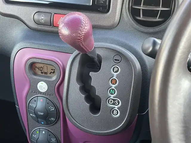 トヨタ ポルテ G 鳥取県 2014(平26)年 8.7万km ブラックマイカ (株)IDOMが運営する【じしゃロン鳥取店】の自社ローン専用車両になります。こちらは現金またはオートローンご利用時の価格です。自社ローンご希望の方は別途その旨お申付け下さい/4WD/純正ナビ/・フルセグTV/・AM/FM/・CD/DVD/・Bluetooth接続/バックカメラ/片側パワースライドドア/シートヒーター/ETC/社外AW/スマートキー/プッシュスタート