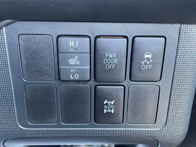 トヨタ ポルテ G 鳥取県 2014(平26)年 8.7万km ブラックマイカ (株)IDOMが運営する【じしゃロン鳥取店】の自社ローン専用車両になります。こちらは現金またはオートローンご利用時の価格です。自社ローンご希望の方は別途その旨お申付け下さい/4WD/純正ナビ/・フルセグTV/・AM/FM/・CD/DVD/・Bluetooth接続/バックカメラ/片側パワースライドドア/シートヒーター/ETC/社外AW/スマートキー/プッシュスタート