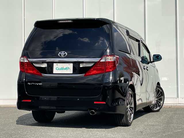 トヨタ アルファード 240S Cパッケージ 福岡県 2014(平26)年 5.5万km ブラック 純正ナビ/（AM/FM/CD/DVD/SD/BT/フルセグ）/10.２インチアルパインフリップダウンモニター/サンルーフ/クルーズコントロール/前後コーナーセンサー/ETC/バックカメラ/両側パワースライドドア/前後ドライブレコーダー/パワーシート（D+N+２列目）/D席メモリーシート/オットマン/電動リアゲート/フロアマット/オートライト/フォグランプ/社外20インチアルミホイール/ドアバイザー/MT付きAT/WAC/W+サイド+カーテンエアバッグ