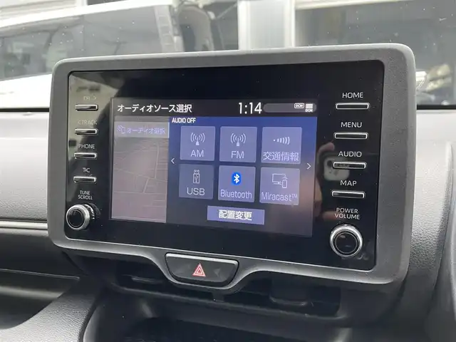 トヨタ ヤリス X 道央・札幌 2020(令2)年 9.7万km スーパーホワイトⅡ (株)IDOMが運営する【じしゃロン札幌豊平店】の自社ローン専用車両になりますこちらは現金またはオートローンご利用時の価格です。自社ローンご希望の方は別途その旨お申付け下さい/スマートキー/ディスプレイオーディオ/ETC