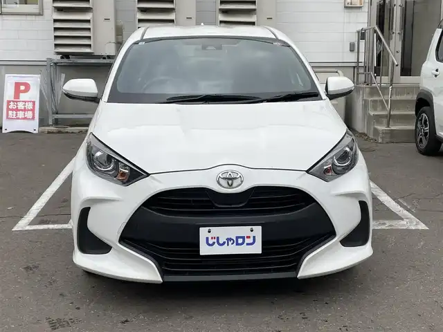 トヨタ ヤリス X 道央・札幌 2020(令2)年 9.7万km スーパーホワイトⅡ (株)IDOMが運営する【じしゃロン札幌豊平店】の自社ローン専用車両になりますこちらは現金またはオートローンご利用時の価格です。自社ローンご希望の方は別途その旨お申付け下さい/スマートキー/ディスプレイオーディオ/ETC