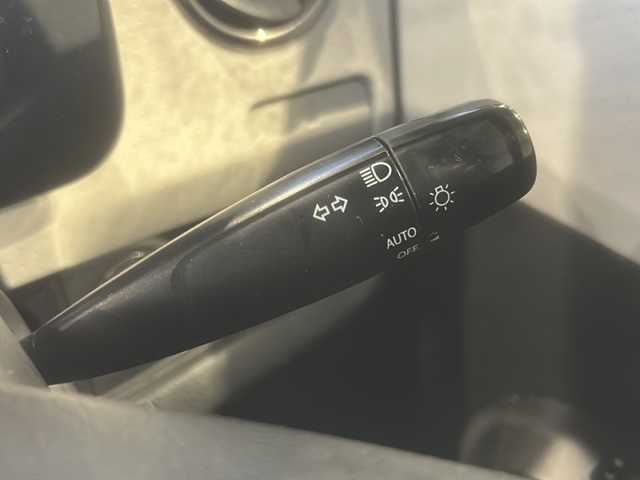 スズキ ＭＲワゴン X セレクション 秋田県 2013(平25)年 11.6万km グレースブルーパールメタリック ４WD /バックカメラ/運転席シートヒーター/HIDヘッドライト/オートライト/電動格納ミラー/バニティーミラー/革巻きステアリング/社外フロアマット/スマートキー