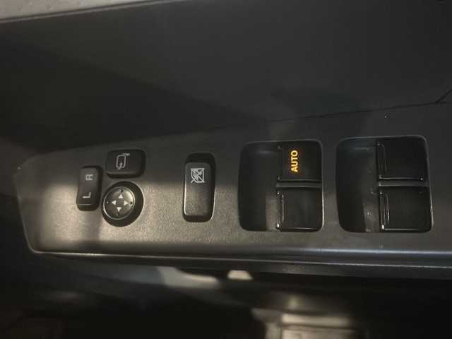 スズキ ＭＲワゴン X セレクション 秋田県 2013(平25)年 11.6万km グレースブルーパールメタリック ４WD /バックカメラ/運転席シートヒーター/HIDヘッドライト/オートライト/電動格納ミラー/バニティーミラー/革巻きステアリング/社外フロアマット/スマートキー