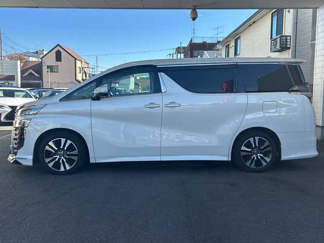 トヨタ ヴェルファイア Z Gエディション 京都府 2018(平30)年 8万km ホワイトパールクリスタルシャイン 社外メモリナビ/フルセグテレビ/バックカメラ/Bluetooth/フリップダウンモニター/ウィンカーミラー/オットマン/キャプテンシート/クルーズコントロール/ドアバイザー/プッシュスタート/両側パワースライドドア/パワーバックドア/ETC/デジタルインナーミラー/モデリスタエアロ