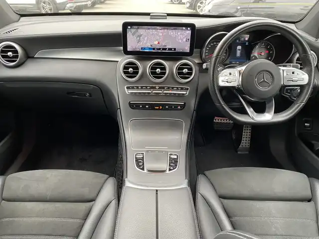 メルセデス・ベンツ ＧＬＣ２２０ d 4マチック AMGライン 福岡県 2019(令1)年 4.2万km ダイヤモンドホワイト 純正ナビ/フルセグ/パノラマルーフ /エアサス /レーダーセーフティ /ハーフレザー/全席シートH /パワーシート/アクティブブレーキアシスト/アクティブレーンキーピングアシスト/レーンチェンジアシスト/ACC/BSM/パワートランク/360度カメラ /置くだけ充電 /アンビエントライト