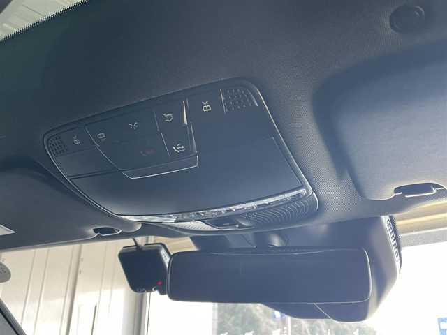 メルセデス・ベンツ ＧＬＣ２２０ d 4マチック AMGライン 福岡県 2019(令1)年 4.2万km ダイヤモンドホワイト 純正ナビ/フルセグ/パノラマルーフ /エアサス /レーダーセーフティ /ハーフレザー/全席シートH /パワーシート/アクティブブレーキアシスト/アクティブレーンキーピングアシスト/レーンチェンジアシスト/ACC/BSM/パワートランク/360度カメラ /置くだけ充電 /アンビエントライト