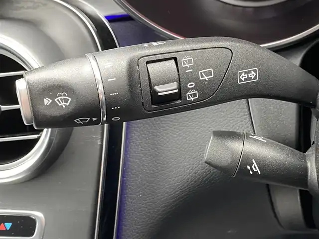 メルセデス・ベンツ ＧＬＣ２２０ d 4マチック AMGライン 福岡県 2019(令1)年 4.2万km ダイヤモンドホワイト 純正ナビ/フルセグ/パノラマルーフ /エアサス /レーダーセーフティ /ハーフレザー/全席シートH /パワーシート/アクティブブレーキアシスト/アクティブレーンキーピングアシスト/レーンチェンジアシスト/ACC/BSM/パワートランク/360度カメラ /置くだけ充電 /アンビエントライト