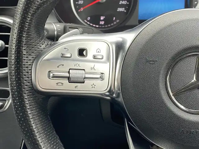 メルセデス・ベンツ ＧＬＣ２２０ d 4マチック AMGライン 福岡県 2019(令1)年 4.2万km ダイヤモンドホワイト 純正ナビ/フルセグ/パノラマルーフ /エアサス /レーダーセーフティ /ハーフレザー/全席シートH /パワーシート/アクティブブレーキアシスト/アクティブレーンキーピングアシスト/レーンチェンジアシスト/ACC/BSM/パワートランク/360度カメラ /置くだけ充電 /アンビエントライト