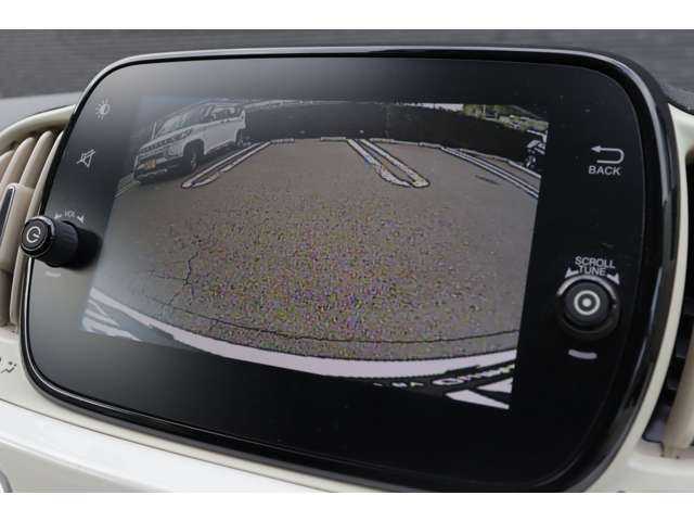 フィアット ５００Ｃ 1．2 ポップ 大分県 2019(令1)年 3.6万km ボサノバホワイト 純正ディスプレイオーディオ/・ＡｐｐｌｅＣａｒＰｌａｙ/・ＡｎｄｒｏｉｄＡｕｔｏ/・Ｂｌｕｅｔｏｏｔｈ/・バックカメラ/・ＵＳＢ/純正フロアマット/ステアリングスイッチ/純正１５ｉｎｃｈアルミホイール/ＥＴＣ