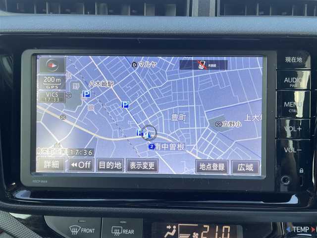 トヨタ アクア X－URBAN 愛知県 2015(平27)年 6.7万km スーパーホワイトⅡ (株)IDOMが運営する【じしゃロン名古屋鳴海店】の自社ローン専用車両になりますこちらは現金またはオートローンご利用時の価格です。自社ローンご希望の方は別途その旨お申付け下さい/・純正ナビTV　DVD　BT　/・バックカメラ/・前後ドライブレコーダー　/・ETC　　/・スマートキー　/・プッシュスタート　/・革調シートカバー　/・オートライト　/・HIDヘットライト　/・純正16インチアルミ/・純正エアロ/・ディーラー点検記録複数年有/・保証書/・取説