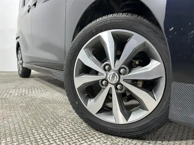 日産 デイズ ルークス ハイウェイスターX Gパッケージ 大阪府 2015(平27)年 3.9万km ブラック 純正ナビ(フルセグ/DVD再生/Bluetooth) 360カメラ ETC 両側パワースライドドア 衝突軽減 踏み間違い防止システム アイドリングストップ オートライト Pスタート HIDヘッドライト