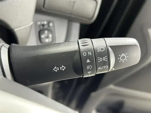 日産 デイズ ルークス ハイウェイスターX Gパッケージ 大阪府 2015(平27)年 3.9万km ブラック 純正ナビ(フルセグ/DVD再生/Bluetooth) 360カメラ ETC 両側パワースライドドア 衝突軽減 踏み間違い防止システム アイドリングストップ オートライト Pスタート HIDヘッドライト