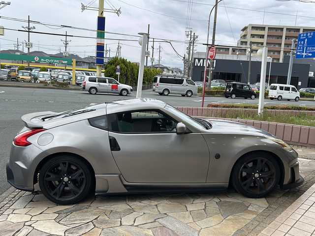 日産 フェアレディ Ｚ バージョンS 鹿児島県 2008(平20)年 10.5万km ブレードシルバー 禁煙車　/純正ナビ　/・フルセグＴＶ　/・ＴＶキャンセラー　/社外エアロ　/社外リアスポイラー　/ビルドインＥＴＣ　/ＭＴ車　/純正１９インチアルミ　/キセノンヘッドライト　/純正フロアマット　/社外前方ドラレコ　/電格ミラー/スマートキー