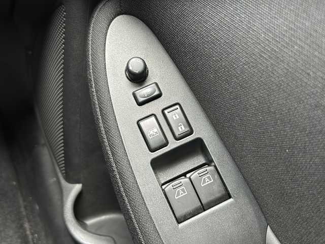 日産 フェアレディ Ｚ バージョンS 鹿児島県 2008(平20)年 10.5万km ブレードシルバー 禁煙車　/純正ナビ　/・フルセグＴＶ　/・ＴＶキャンセラー　/社外エアロ　/社外リアスポイラー　/ビルドインＥＴＣ　/ＭＴ車　/純正１９インチアルミ　/キセノンヘッドライト　/純正フロアマット　/社外前方ドラレコ　/電格ミラー/スマートキー