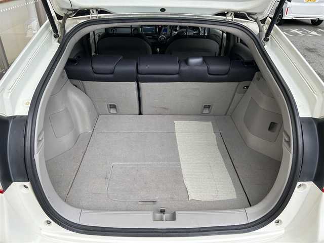 ホンダ インサイト L 大阪府 2010(平22)年 6.7万km プレミアムホワイトパール 7インチSDナビ/(Bluetooth/フルセグTV/CD/DVD)/バックカメラ/アイドリングストップ/盗難防止装置/ドライブレコーダー/純正ETC/純正フロアマット/オートエアコン/キセノンヘッドライト/オートライト/パワーステアリング/パワーウィンドウ/保証書/取扱説明書/スぺキー×１