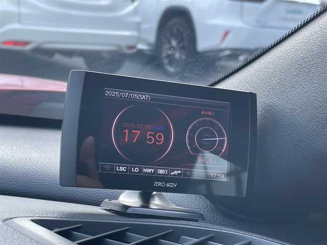 ホンダ シビック ハッチバック 熊本県 2017(平29)年 5.2万km フレームレッド プッシュスタート/純正ナビ/（CD・DVD・フルセグTV・BTオーディオ・SD）/バックカメラ/ビルトインETC/ドライブレコーダー/純正18インチAW/クルーズコントロール/パドルシフト/前席シートヒーター/LEDヘッドライト/オートライト/フォグライト/横滑り防止装置/ウィンカーミラー/純正フロアマット/純正ドアバイザー/新車保証書/取扱説明書/スマートスペアキー×1本