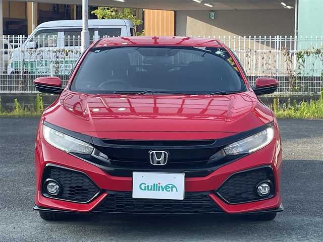ホンダ シビック ハッチバック 熊本県 2017(平29)年 5.2万km フレームレッド プッシュスタート/純正ナビ/（CD・DVD・フルセグTV・BTオーディオ・SD）/バックカメラ/ビルトインETC/ドライブレコーダー/純正18インチAW/クルーズコントロール/パドルシフト/前席シートヒーター/LEDヘッドライト/オートライト/フォグライト/横滑り防止装置/ウィンカーミラー/純正フロアマット/純正ドアバイザー/新車保証書/取扱説明書/スマートスペアキー×1本