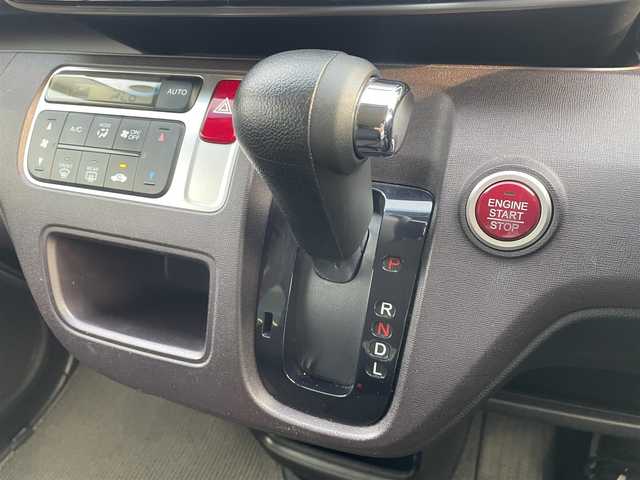 ホンダ Ｎ ＯＮＥ プレミアム Lパッケージ 鳥取県 2013(平25)年 5.9万km プレミアムディープロッソパール 純正ナビ／ＣＤ／ＵＳＢ/ハンズフリー/バックカメラ/ドライブレコーダー/キセノンライト/ＬＥＤポジションリング/純正アルミホイール/プッシュエンジンスタート　/ォグランプ/オートライト/アイドリングストップ/リヤルーフスポイラー/ウィンカーミラー/電動格納ミラー/フロアマット