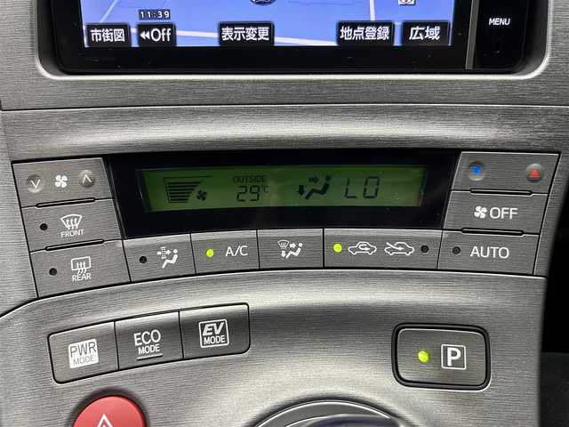 トヨタ プリウス G ツーリングセレクション 福井県 2014(平26)年 6.3万km ホワイトパールクリスタルシャイン 登録時走行距離62694ｋｍ/純正HDDナビゲーション/（CD/DVD/BT）/フルセグテレビ/バックカメラ/クルーズコントロール/ハーフレザーシート/社外17インチアルミホイール/LEDヘッドライト/フォグランプ/コーナーセンサー/D席パワーシート/オートライト/ETC(ビルトイン)/ステアリングリモコン/ドアバイザー/プッシュスタート/スマートキー/禁煙車/保証書/取扱説明書