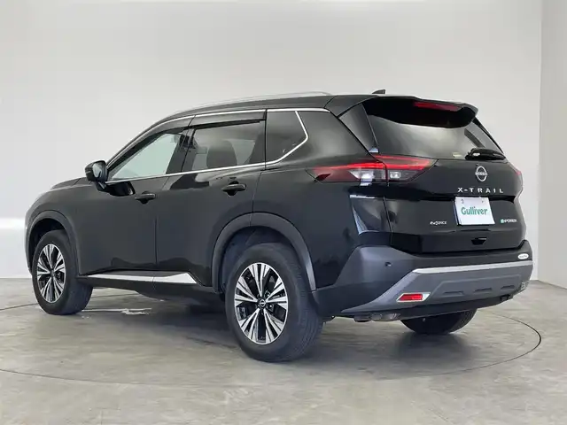 日産 エクストレイル X e－4ORCE 埼玉県 2022(令4)年 1.7万km ダイヤモンドブラック 純正１２．３インチナビ　アラウンドビューモニター　ＢＳＩ　プロパイロット　レーダークルーズコントロール　デジタルインナーミラー　メモリシート　ＡＣ１００Ｖ　シートヒーター　オートハイビーム　ＬＥＤ