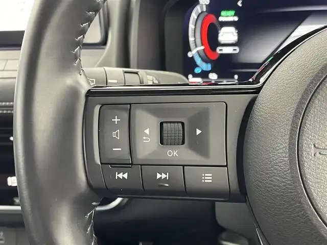 日産 エクストレイル X e－4ORCE 埼玉県 2022(令4)年 1.7万km ダイヤモンドブラック 純正１２．３インチナビ　アラウンドビューモニター　ＢＳＩ　プロパイロット　レーダークルーズコントロール　デジタルインナーミラー　メモリシート　ＡＣ１００Ｖ　シートヒーター　オートハイビーム　ＬＥＤ