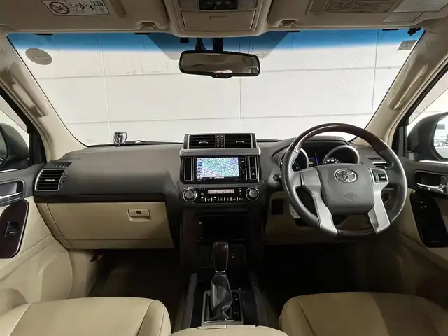 トヨタ ランドクルーザー プラド TX Lパッケージ 山形県 2016(平28)年 12.7万km アティチュードブラックマイカ 4WD/サンルーフ/社外7インチメモリーナビ/CD/DVD/BD/Bluetooth/フルセグTV/バックカメラ/ETC/クルーズコントロール/ダウンヒルコントロール/純正AW付サマータイヤ車載/社外AW付スタッドレスタイヤ装着/スペアキー1本/パワーシート/シートヒーターD/N席/レザーシート