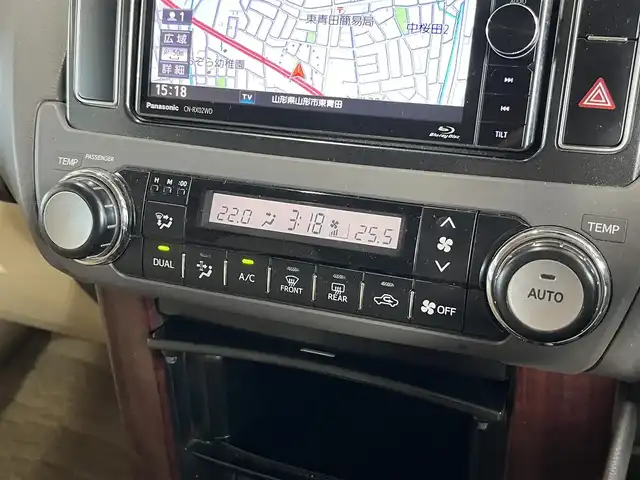 トヨタ ランドクルーザー プラド TX Lパッケージ 山形県 2016(平28)年 12.7万km アティチュードブラックマイカ 4WD/サンルーフ/社外7インチメモリーナビ/CD/DVD/BD/Bluetooth/フルセグTV/バックカメラ/ETC/クルーズコントロール/ダウンヒルコントロール/純正AW付サマータイヤ車載/社外AW付スタッドレスタイヤ装着/スペアキー1本/パワーシート/シートヒーターD/N席/レザーシート