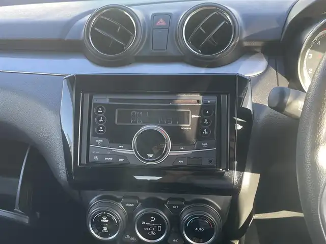 スズキ スイフト XG LTD 島根県 2018(平30)年 4万km ネオンブルーM ４ＷＤ　/純正オーディオ　/CD・AUX/Ｂｌｕｅｔｏｏｔｈ　/スマートキー/プッシュスタート/シートヒーター/ＥＴＣ　/純正フロアマット　/盗難防止装置　/スペアキー１本/取扱説明書