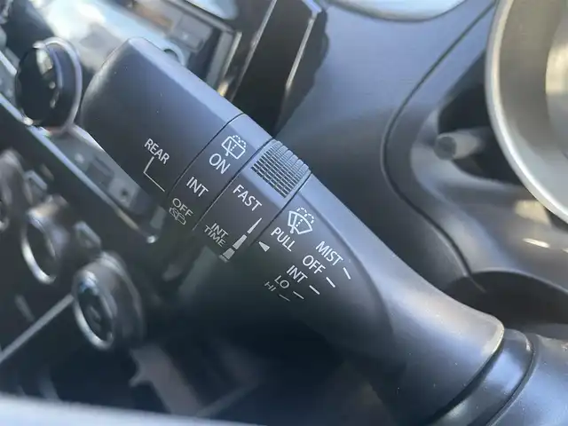 スズキ スイフト XG LTD 島根県 2018(平30)年 4万km ネオンブルーM ４ＷＤ　/純正オーディオ　/CD・AUX/Ｂｌｕｅｔｏｏｔｈ　/スマートキー/プッシュスタート/シートヒーター/ＥＴＣ　/純正フロアマット　/盗難防止装置　/スペアキー１本/取扱説明書