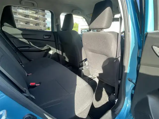 スズキ スイフト XG LTD 島根県 2018(平30)年 4万km ネオンブルーM ４ＷＤ　/純正オーディオ　/CD・AUX/Ｂｌｕｅｔｏｏｔｈ　/スマートキー/プッシュスタート/シートヒーター/ＥＴＣ　/純正フロアマット　/盗難防止装置　/スペアキー１本/取扱説明書