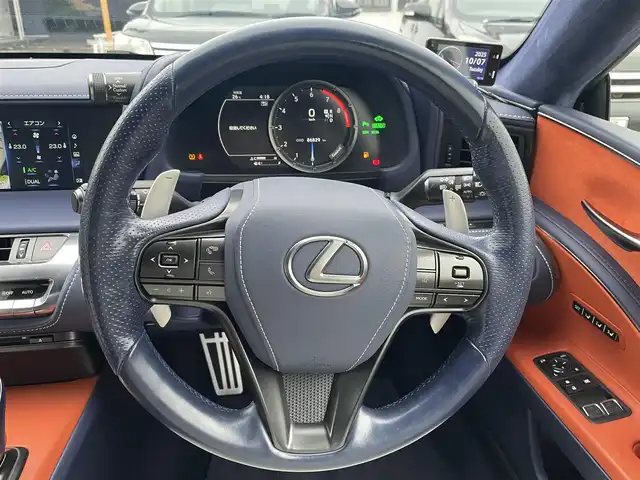 レクサス ＬＣ 500h Lパッケージ 愛知県 2017(平29)年 8.7万km ホワイトノーヴァガラスフレーク ガラスルーフ /純正メーカーナビ/（CD/DVD/FM/AM/BT/USB）/フルセグTV/バックカメラ/ビルトイン2.0ETC/純正21インチAW/レクサスセーフティセンス/レーダークルーズコントロール/クリアランスソナー /ブラインドスポットモニター/ドライブレコーダー/レーダー探知機/レザーシート /前席パワーシート（D席メモリー付き）/前席シートヒーター /エアシート/ハンドルヒーター /取説、保証書/スペアキー