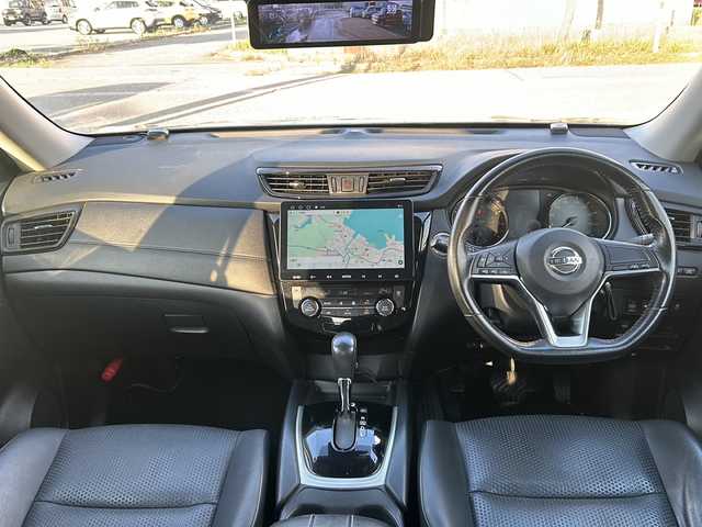 日産 エクストレイル 20X 石川県 2018(平30)年 8.1万km ダークメタルグレー 4WD/インテリジェントエマージェンシーブレーキ/・踏み間違い衝突防止アシスト/・車線逸脱警報/・進入禁止標識検システム/・フロント/バックソナー/社外ディスプレイオーディオ/【Bluetooth・FM・AM】/バックカメラ/LEDヘッドライト/・オートライト/・フォグランプ/ETC/前後ミラー型ドライブレコーダー/ステアリングリモコン/スマートキー/・プッシュスタート/ヒルディセントコントロール/パワーバックドア/アイドリングストップ/横滑り防止装置/レザーハンドル/社外フロアマット/純正AWスタッドレスタイヤ車載/保証書/取扱説明書